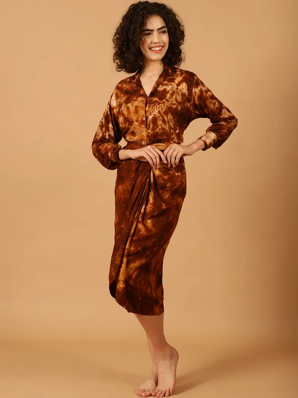 Brown_Tie_&_Dye_Printed_Vacation_Wear_Set