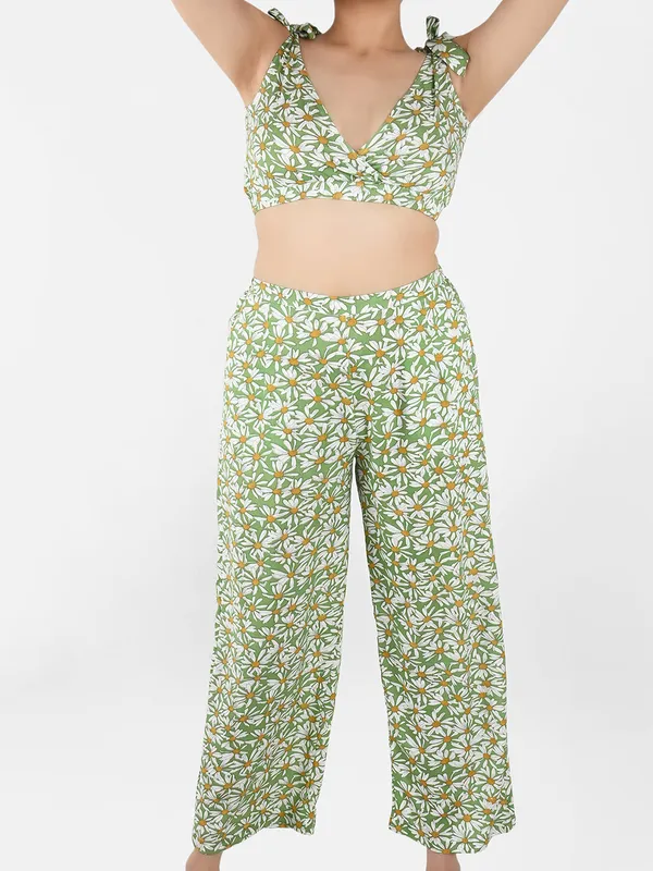 Green_Daisy_Dee_Floral_Printed_Co-Ord_Set_For_Women