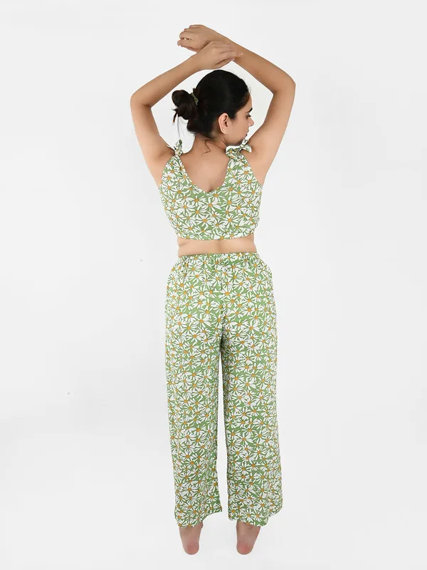 Green_Daisy_Dee_Floral_Printed_Co-Ord_Set_For_Women