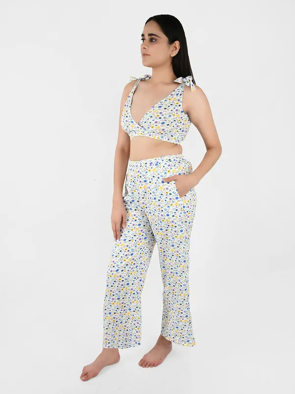 White_Floral_Printed_Co-Ord_Set_For_Women