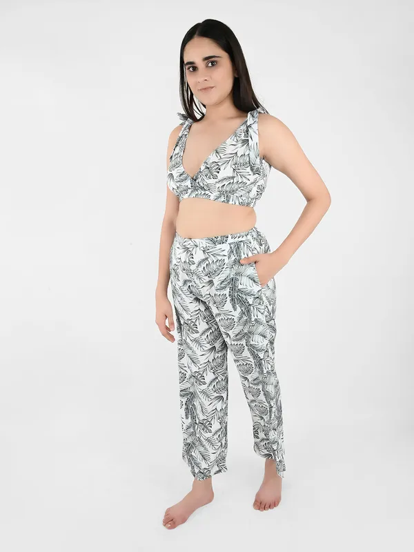 Grey_Tropical_Printed_Co-Ord_Set_For_Women
