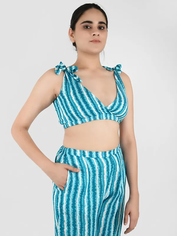 Blue_Stripes_Printed_Co-Ord_Set_For_Women