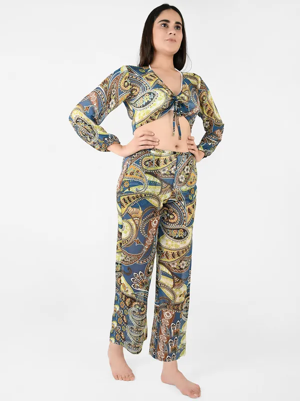 Blue_Paisley_Printed_Cover-Up_Co-Ord_Set_For_Women