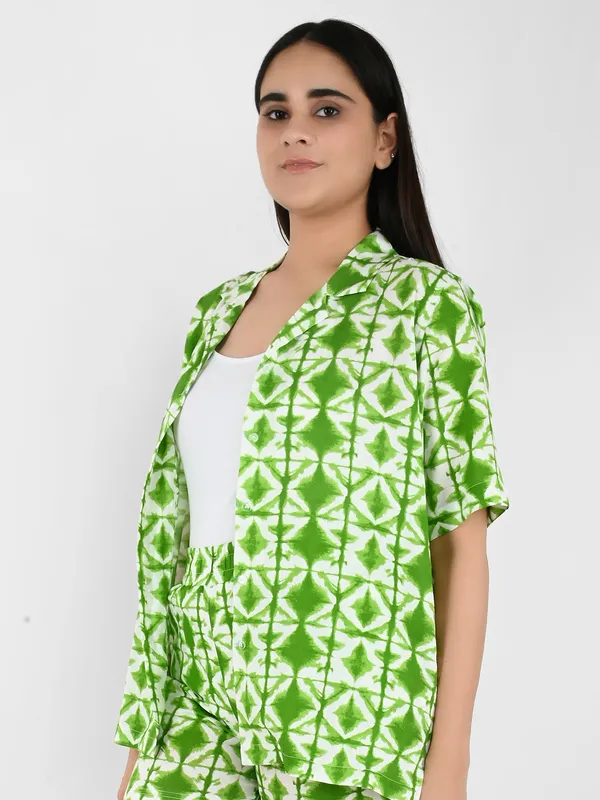 Green_Geometric_Printed_Cover_Up_Co-Ord_Set_For_Women