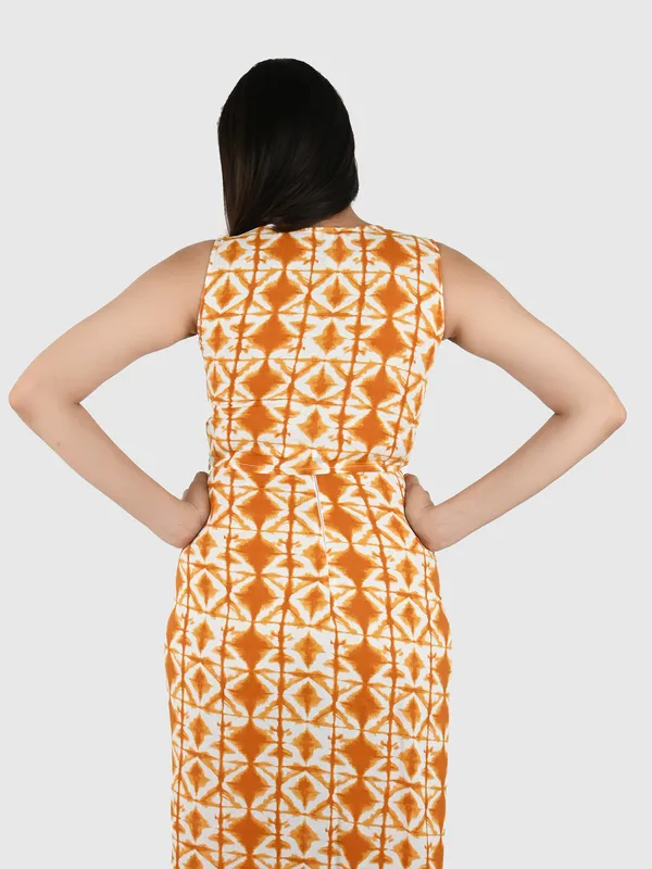 Mustard_Geometric_Printed_Top_&_Front_Tie-Up_Skirt_Set_for_Women