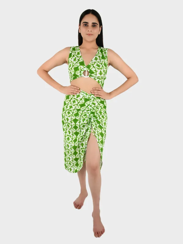Green_Geometric_Printed_Top_&_Front_Tie-Up_Skirt_Set_for_Women