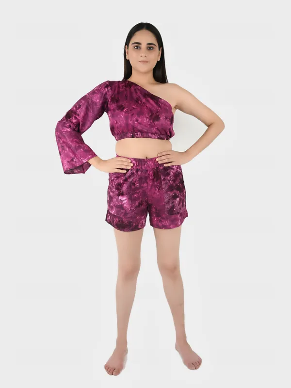 Wine_Tie_&_Dye_Top_With_Shorts__For_Women