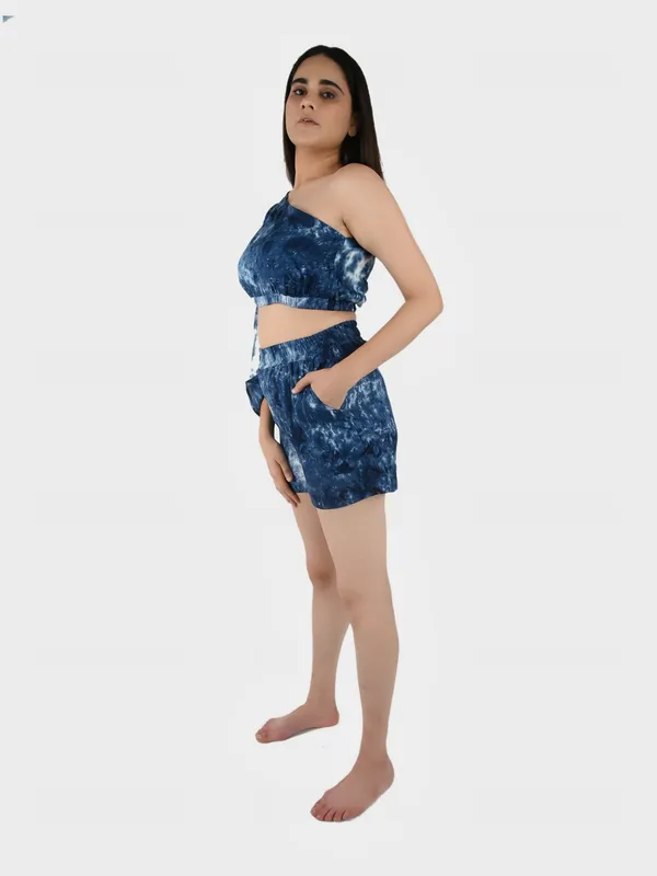 Blue_Tie_&_Dye_Top_With_Shorts_Set_For_Women