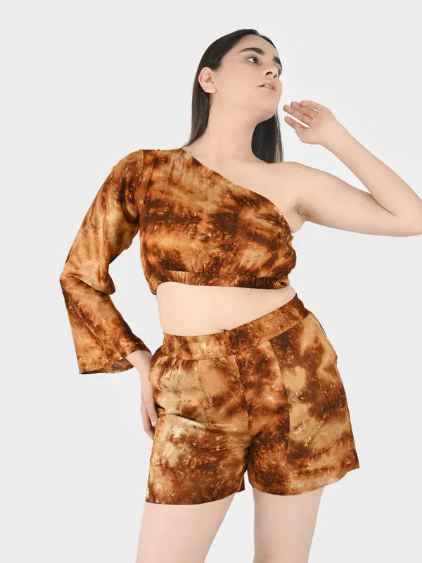 Brown_Tie_&_Dye_Top_With_Shorts_Set_For_Women