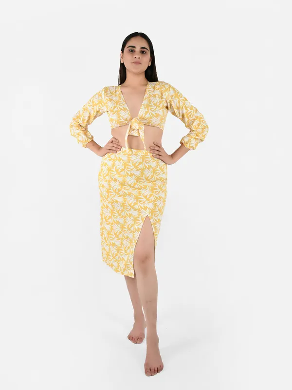 Yellow_Leaf_Printed_Top_&_Skirt