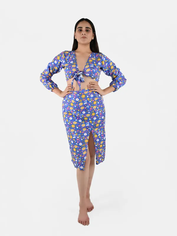 Blue_Floral_Printed_Top_&_Skirt