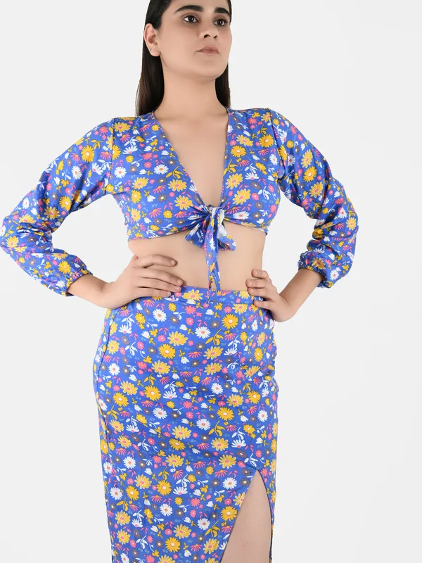 Blue_Floral_Printed_Top_&_Skirt