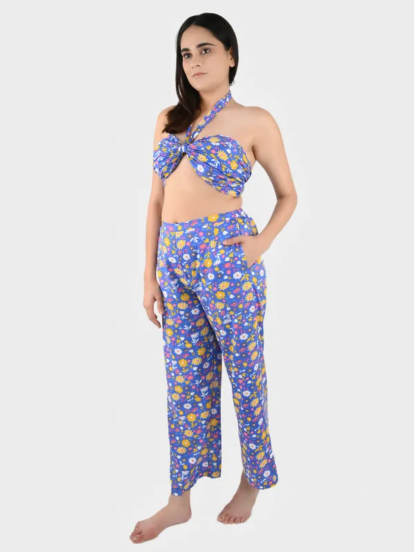 Blue_&_White_Floral_Top_&_Pants_Set