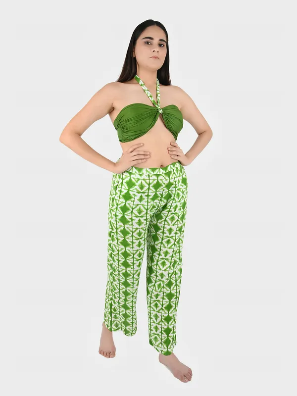 Green_Geometric_Halter_Crop_Top_&_Pants