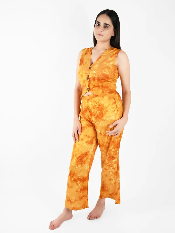 Mustard_Tie_&_Dye_Waist_Coat_Top_&_Pants