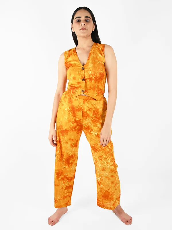 Mustard_Tie_&_Dye_Waist_Coat_Top_&_Pants