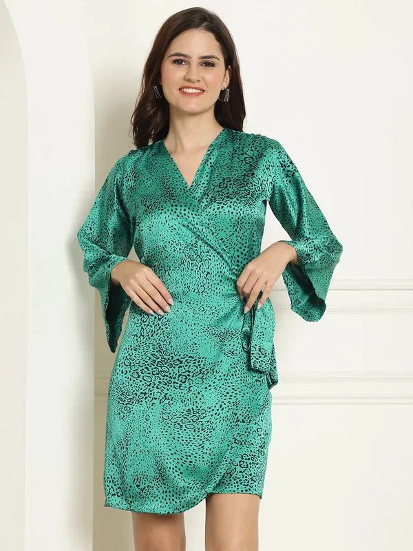 Green_Printed_Wrap_Around_Dress_for_Women