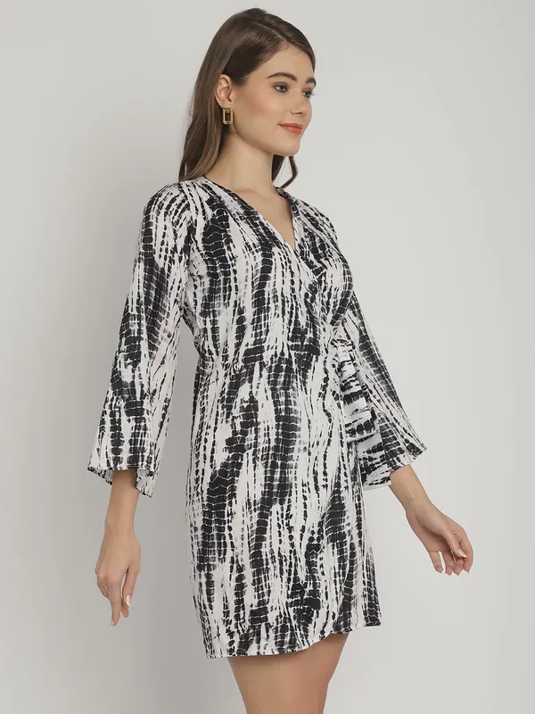 Black_Tie_&_Dye_Printed_Wrap_Around_Dress_for_Women