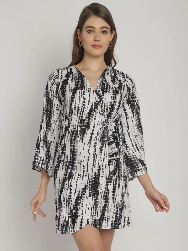 Black_Tie_&_Dye_Printed_Wrap_Around_Dress_for_Women
