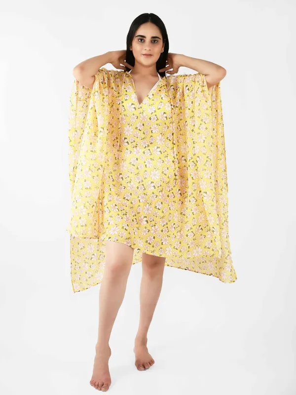 Yellow_Floral_Printed_Poncho_Cover-Up_Kaftan_for_Women