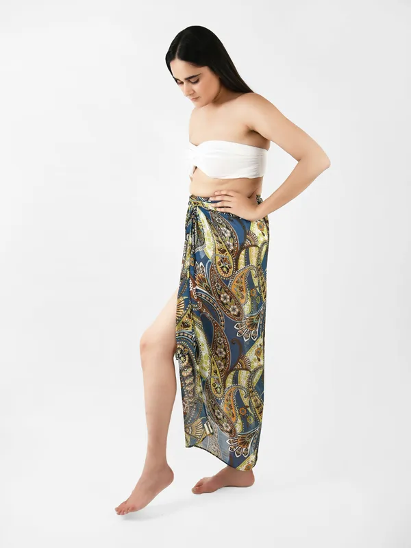 Blue_Paisley_Printed_Long_Sarong_for_Women