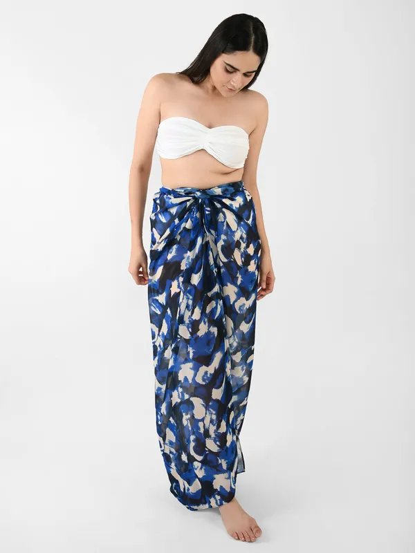 Blue_Abstract_Printed_Long_Sarong_for_Women