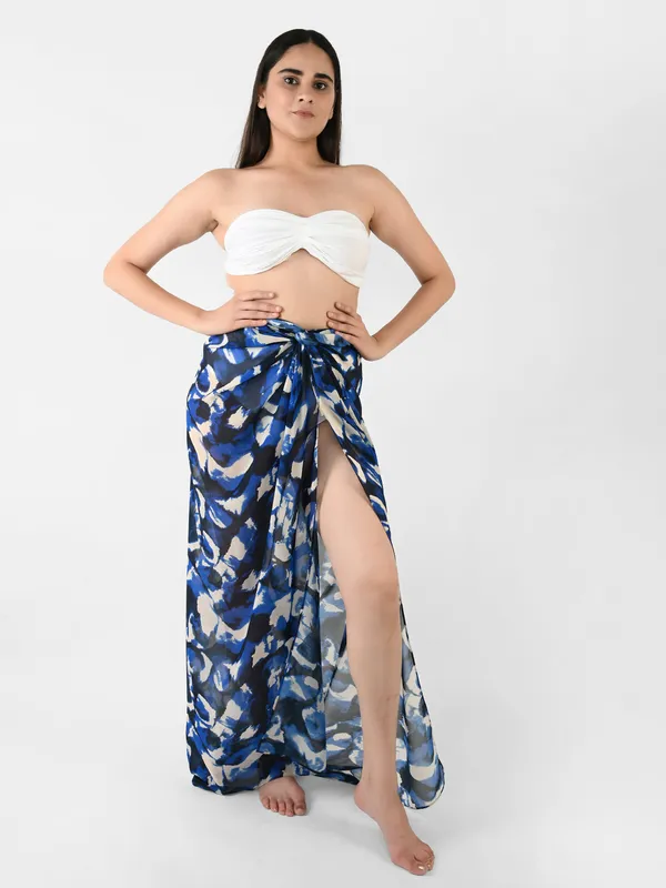 Blue_Abstract_Printed_Long_Sarong_for_Women