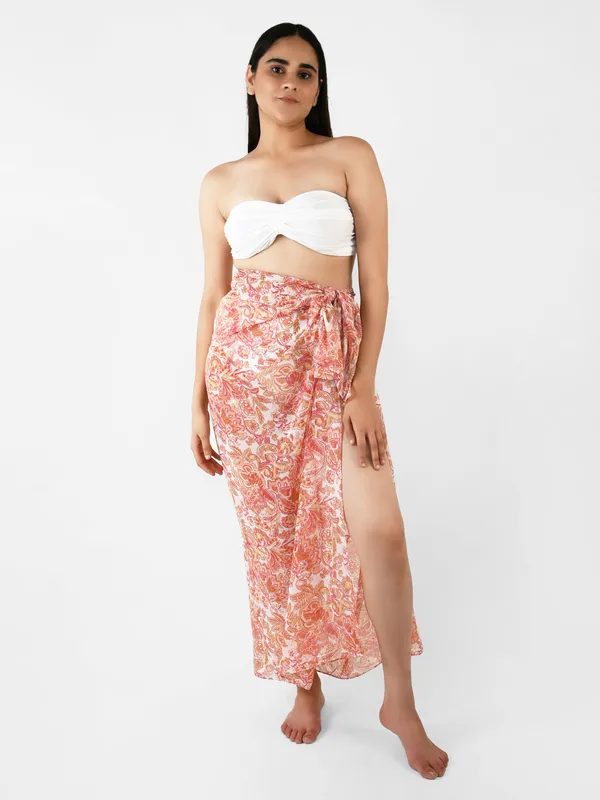 Peach_Paisley_Printed_Long_Sarong_for_Women