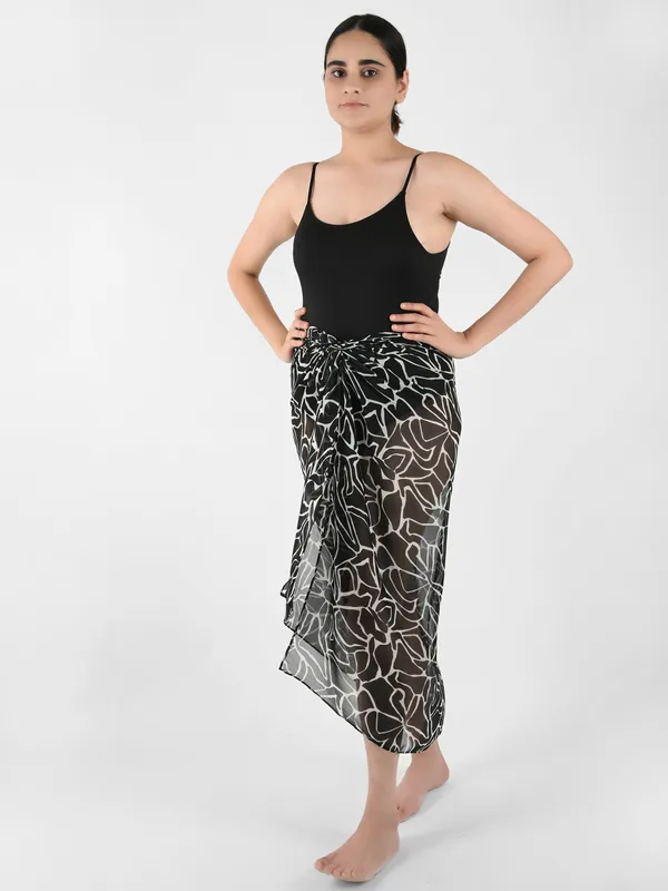 Black_Abstract_Printed_Long_Sarong_for_Women