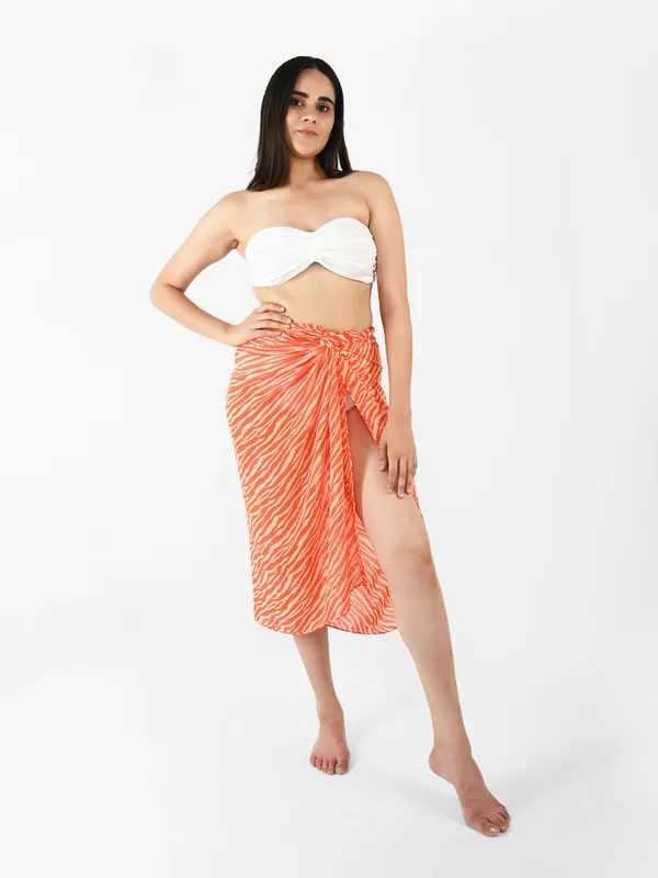 Orange_Strokes_Printed_Long_Sarong_for_Women