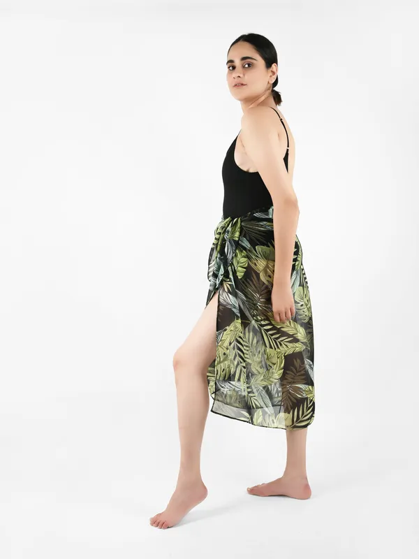 Black_Tropical_Printed_Long_Sarong_for_Women