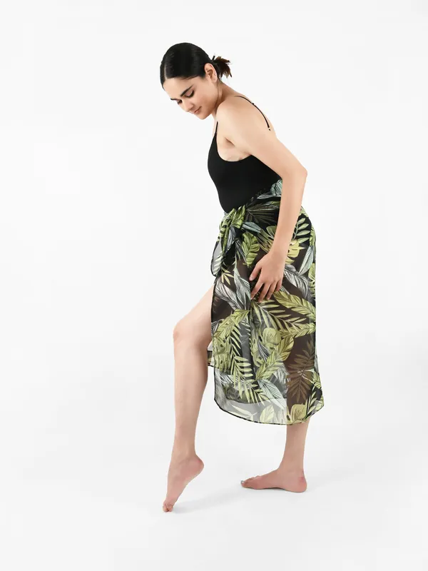 Black_Tropical_Printed_Long_Sarong_for_Women