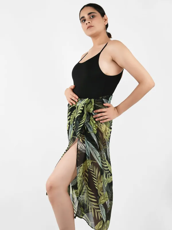 Black_Tropical_Printed_Long_Sarong_for_Women