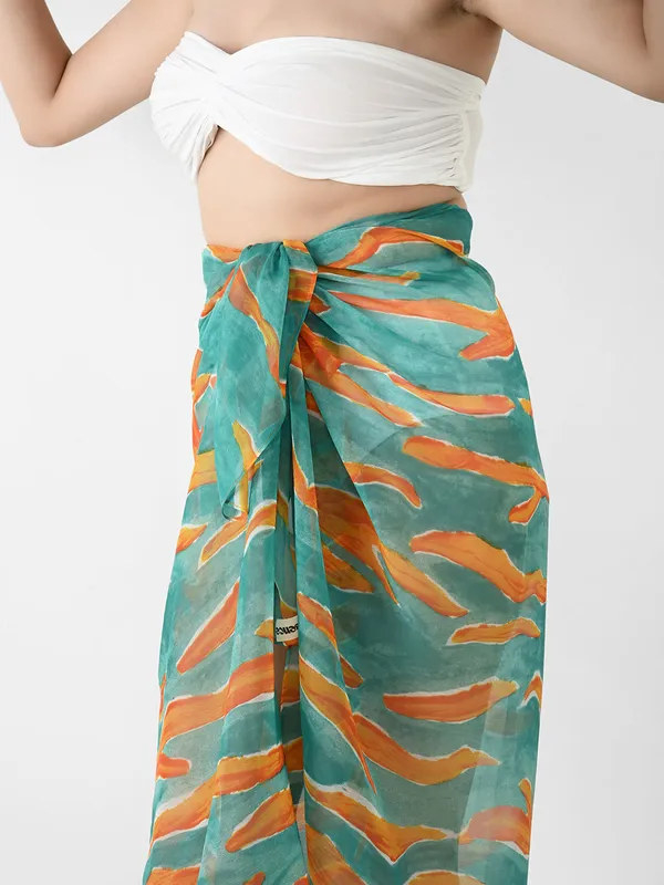 Green_Abstract_Printed_Long_Sarong_for_Women