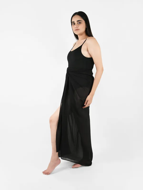 Black_Solid_Long_Sarong_for_Women
