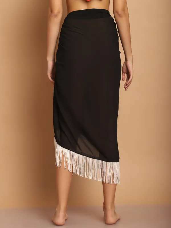 Black_Sarong_for_Women_With_White_Fringes_for_Women
