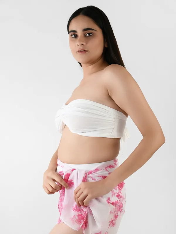 Pink_&_White_Floral_Printed_Short_Sarong_for_Women