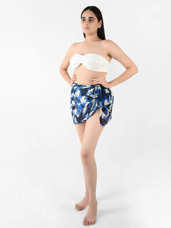 Blue_Abstract_Printed_Short_Sarong_for_Women