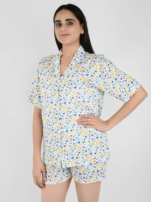 White_Floral_Printed_Loungewear_Set_for_Women