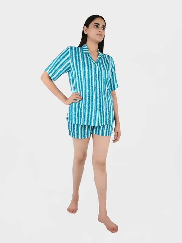 Blue_Stripes_Printed_Loungewear_Set_for_Women