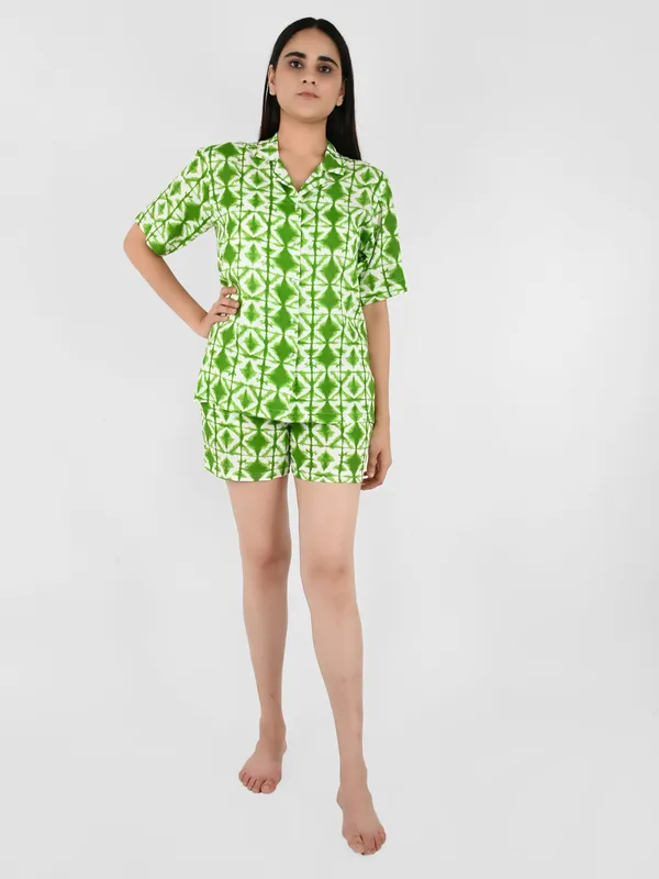 Green_Geometric_Printed_Loungewear_Set_for_Women