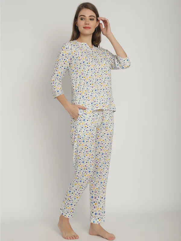 White_Floral_Printed_Co-Ord_Set_For_Women