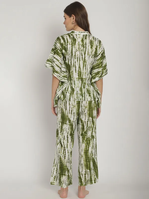 Green_Tie_&_Dye_Printed_Kaftan_Top_With_Pants_for_Women