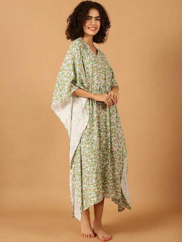 Green_Daisy_Dee_Printed_Kaftan_for_Women