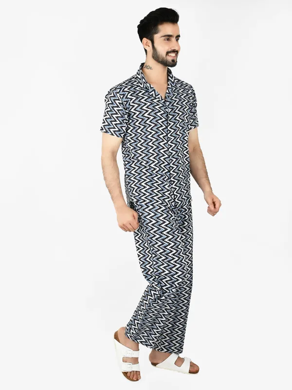 Blue_Zig-Zag_Printed_Co-Ord_Set