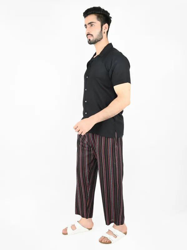 Black_Solid_&_Red_Vertical_Stripes_Printed_Co-Ord_Set_for_Men