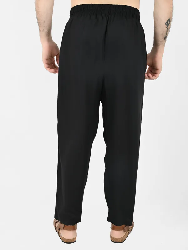 Men_Solid_Black_Cotton_Lounge_Pants