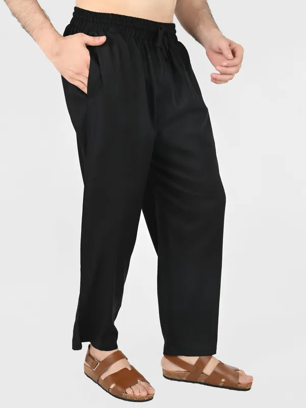 Men_Solid_Black_Cotton_Lounge_Pants