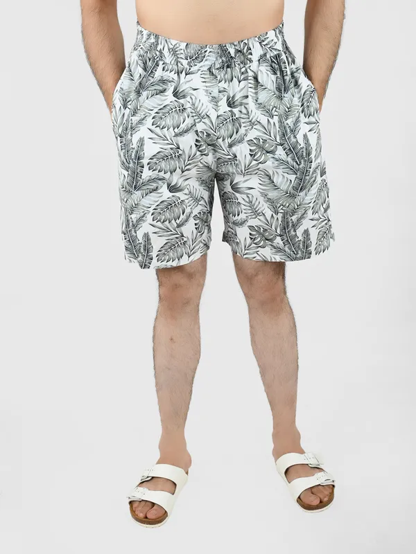 Men_White_&_Grey_Tropical_Printed_Mid-Rise_Cotton_Regular_Shorts