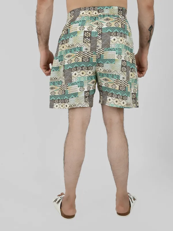 Green_&_White_Geometric_Printed_Shorts